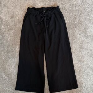 lululemon athletica Midnight Black Cropped Pants